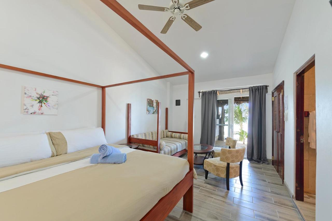 Hotel Parrot Cove 4*