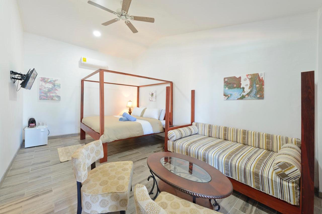 Parrot Cove 4*