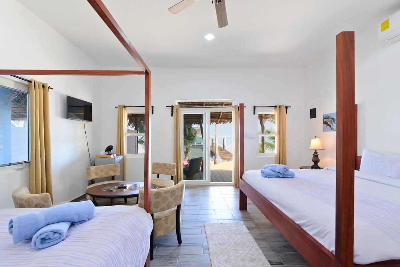 Hotel Parrot Cove 4*