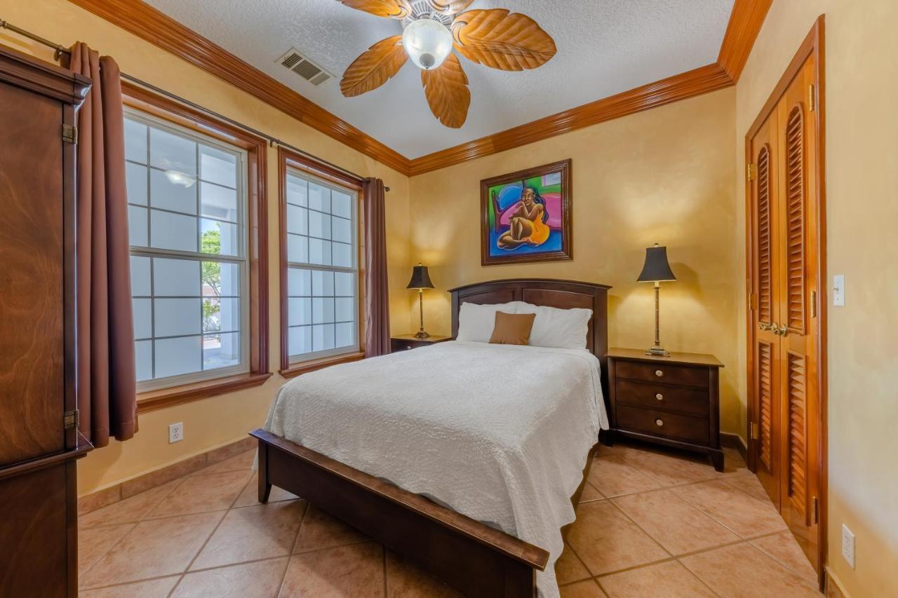 Grand Colony Island Hotel 4*