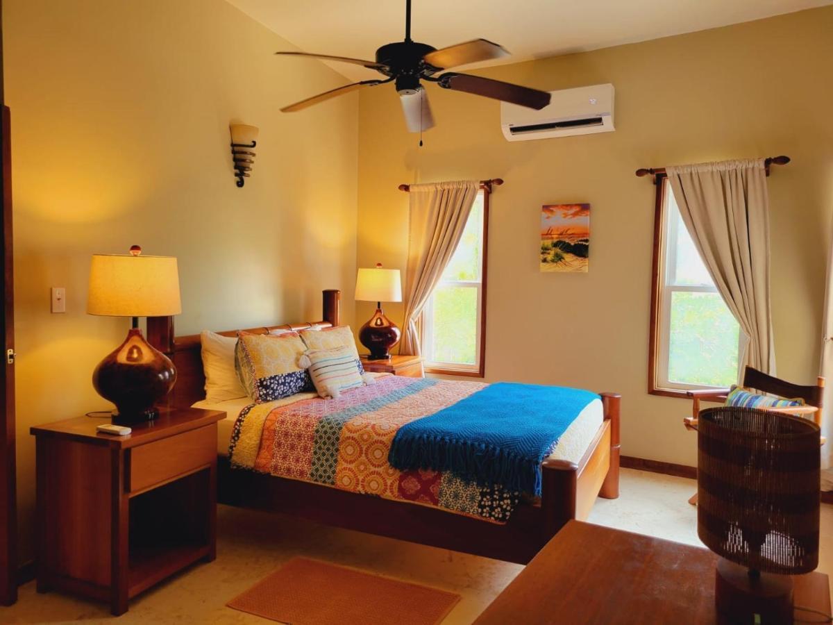Indigo Belize 4b Apartment *