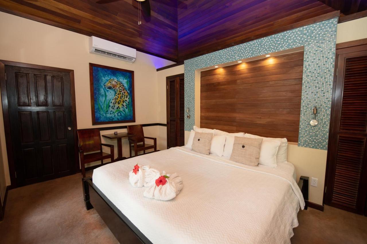Pur Boutique Cabanas, Adults Only Hotel