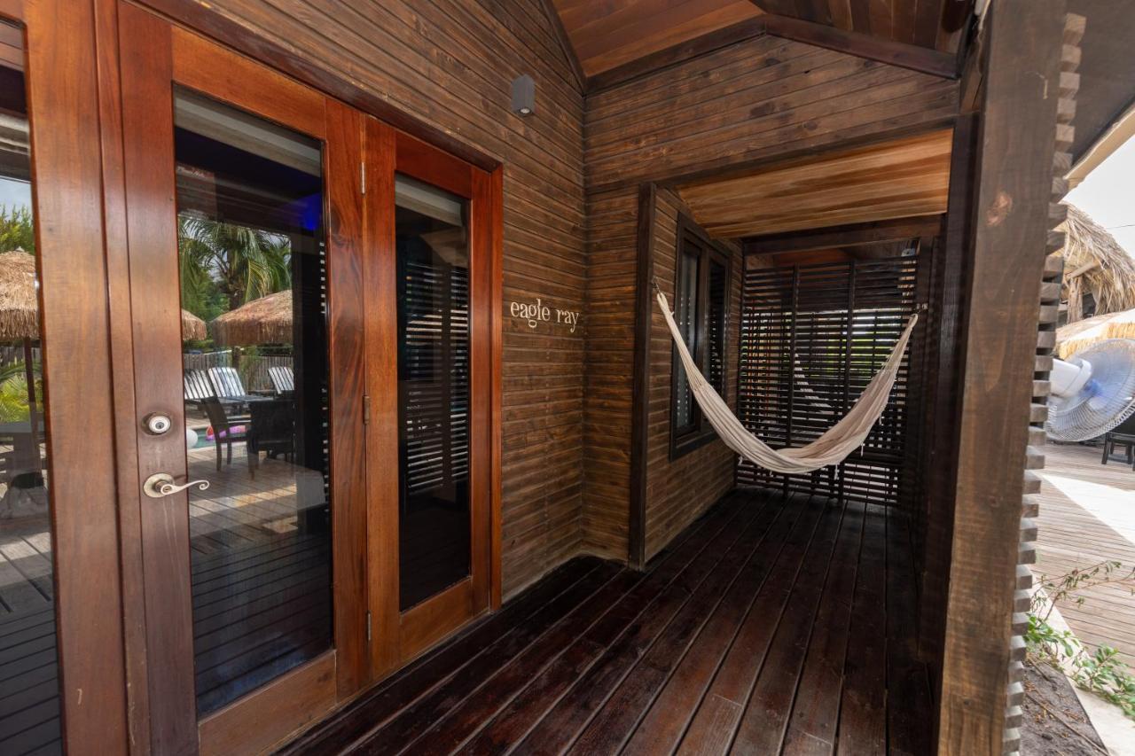 Pur Boutique Cabanas, Adults Only