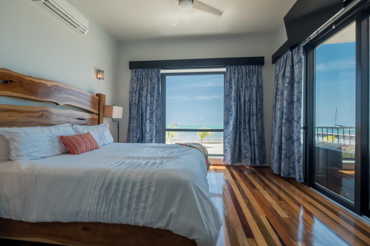Hotel Diamante Beachfront