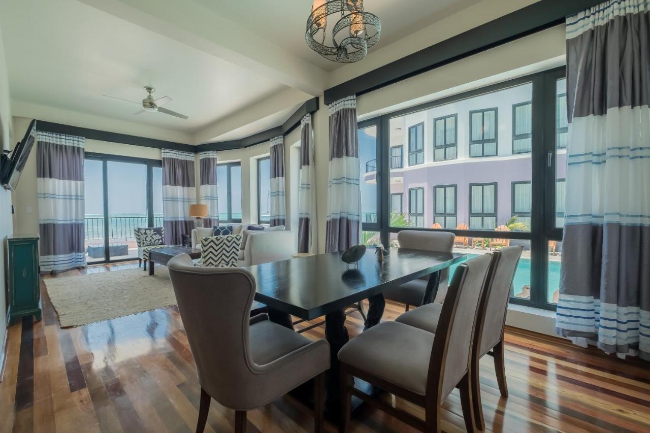 Hotel Diamante Beachfront 5*