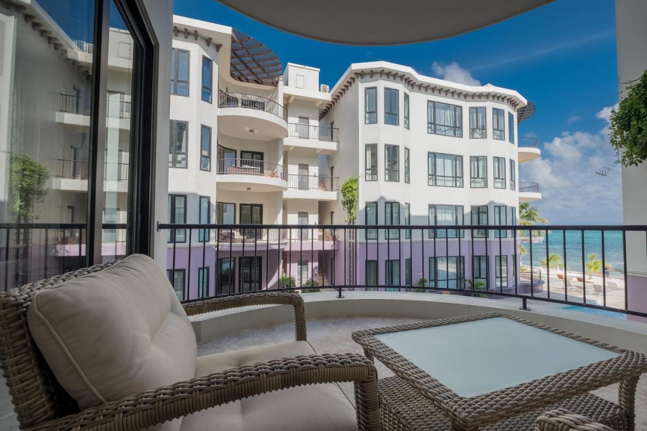 Diamante Beachfront Hotel