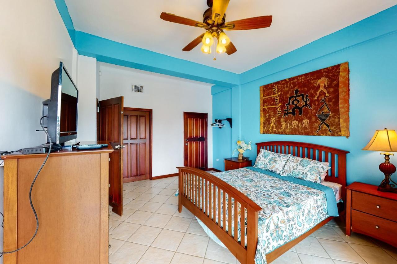 C102 @ Mara Laguna Apartment *