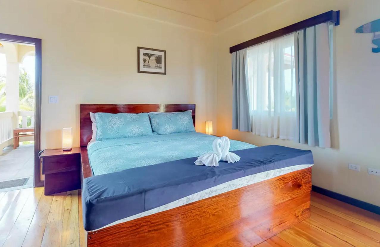 Sandy Feet Hotel 4*