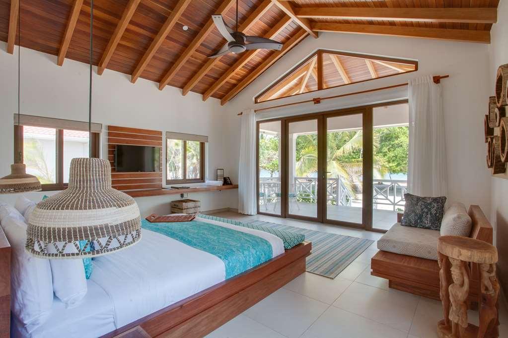 Resort Naia And Seine Bight Village
