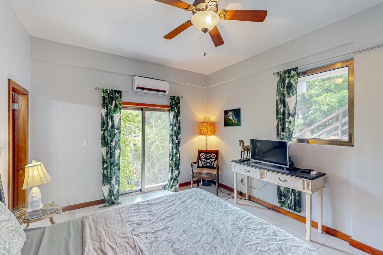 Apartment A1 At Blue Water San Pedro (Ambergris Caye)