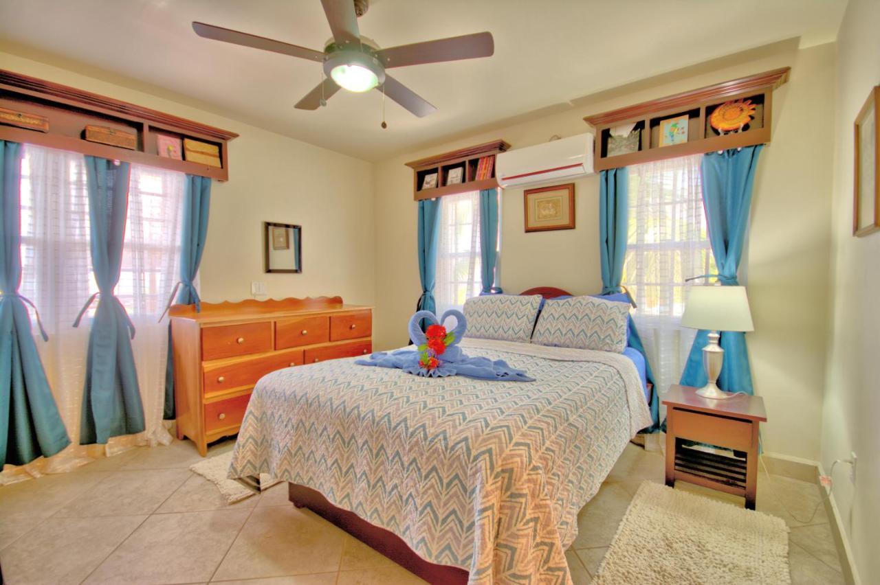 Holiday home La Perla Azul House With Pool And 4 Seater Cart San Pedro (Ambergris Caye)
