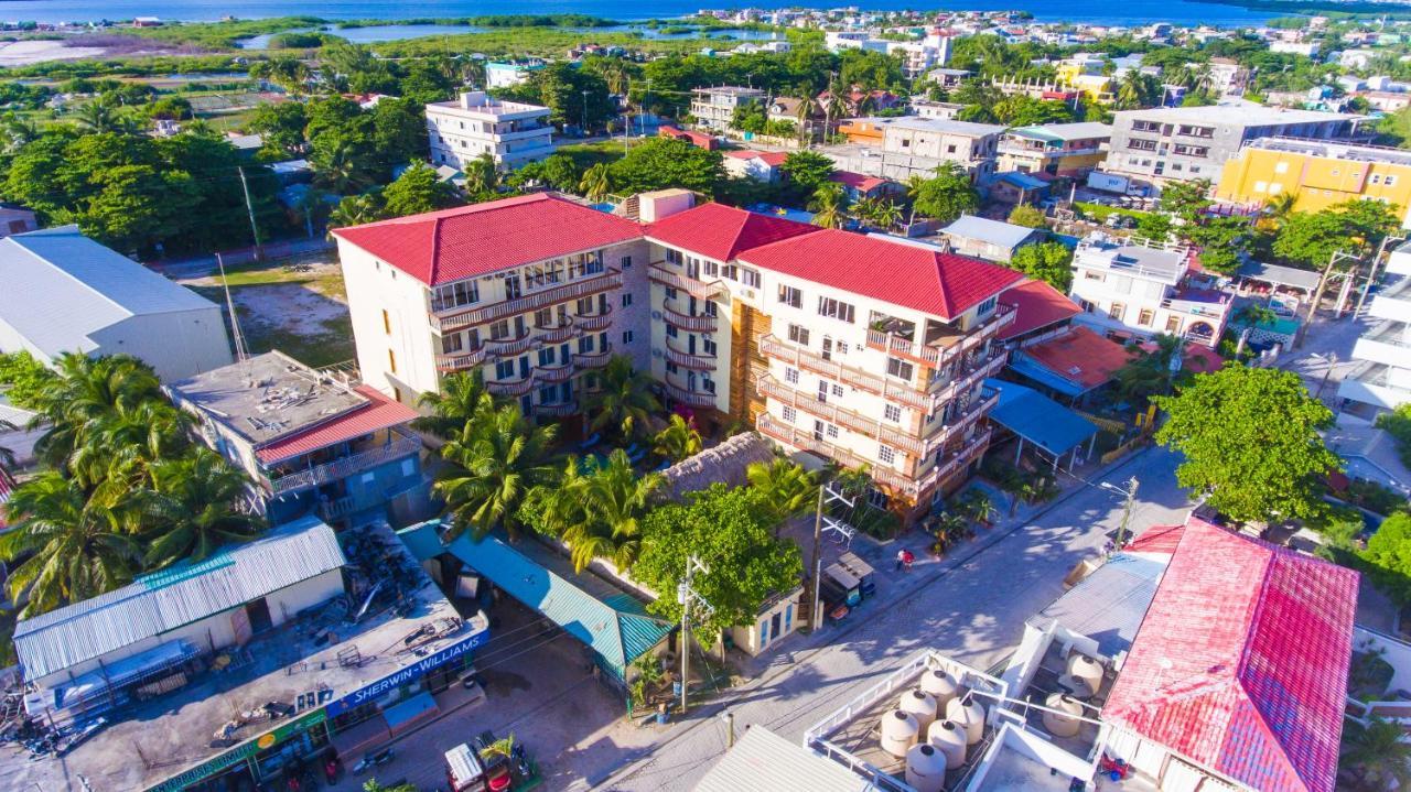 Tropical Palace * San Pedro (Ambergris Caye)