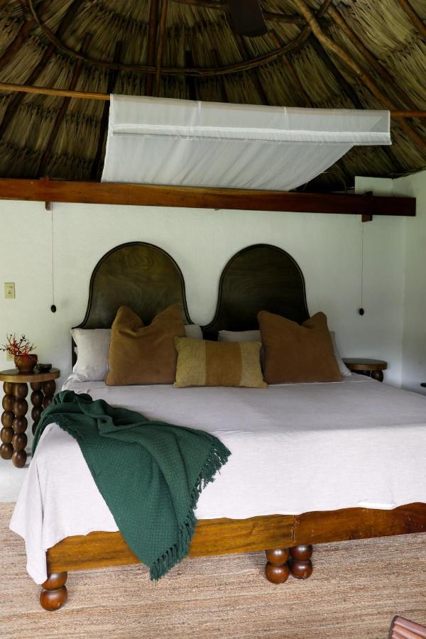 Resort Jade Jungle Teakettle Village