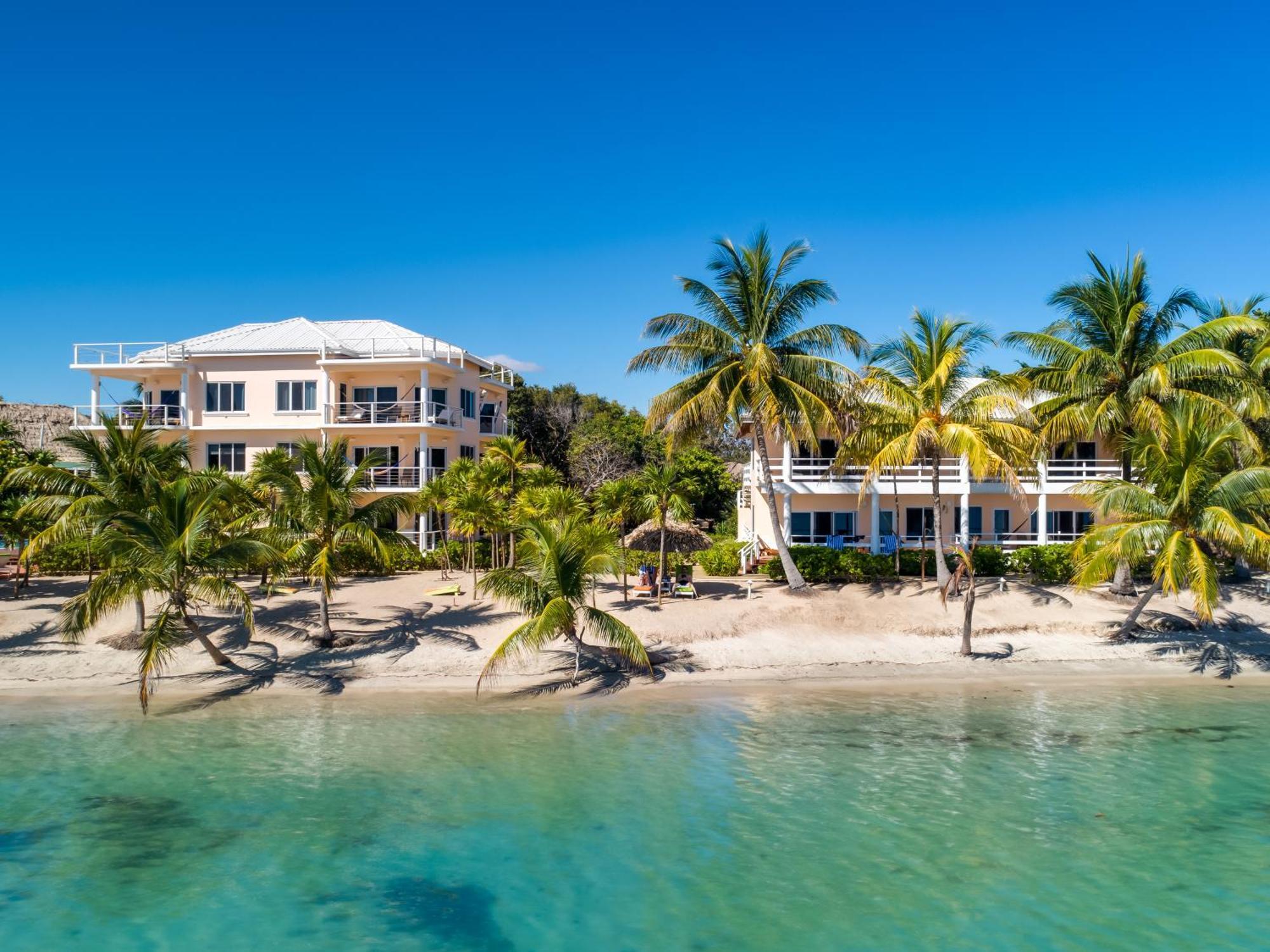 Laru Beya 5* Placencia