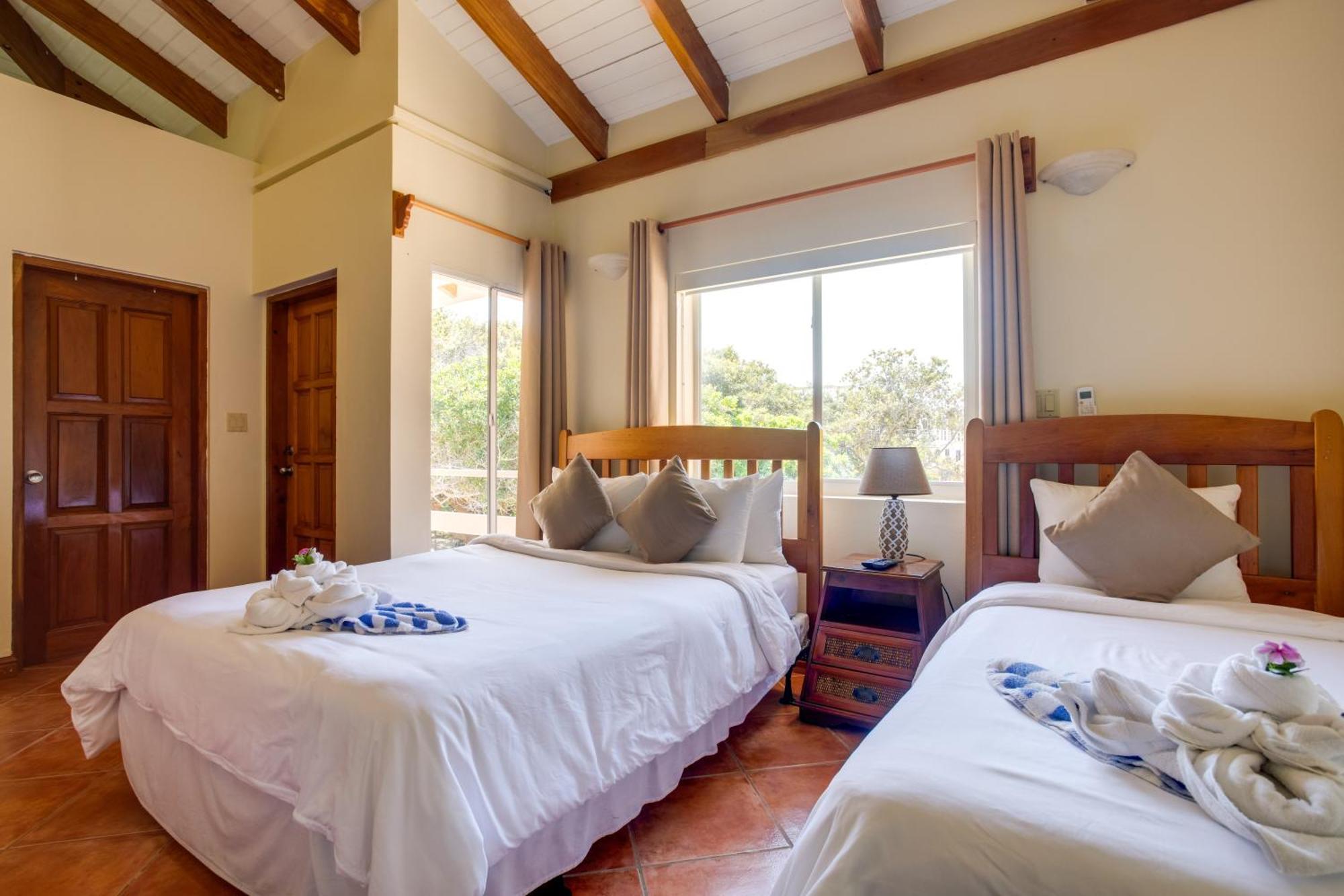 Resort Laru Beya Placencia