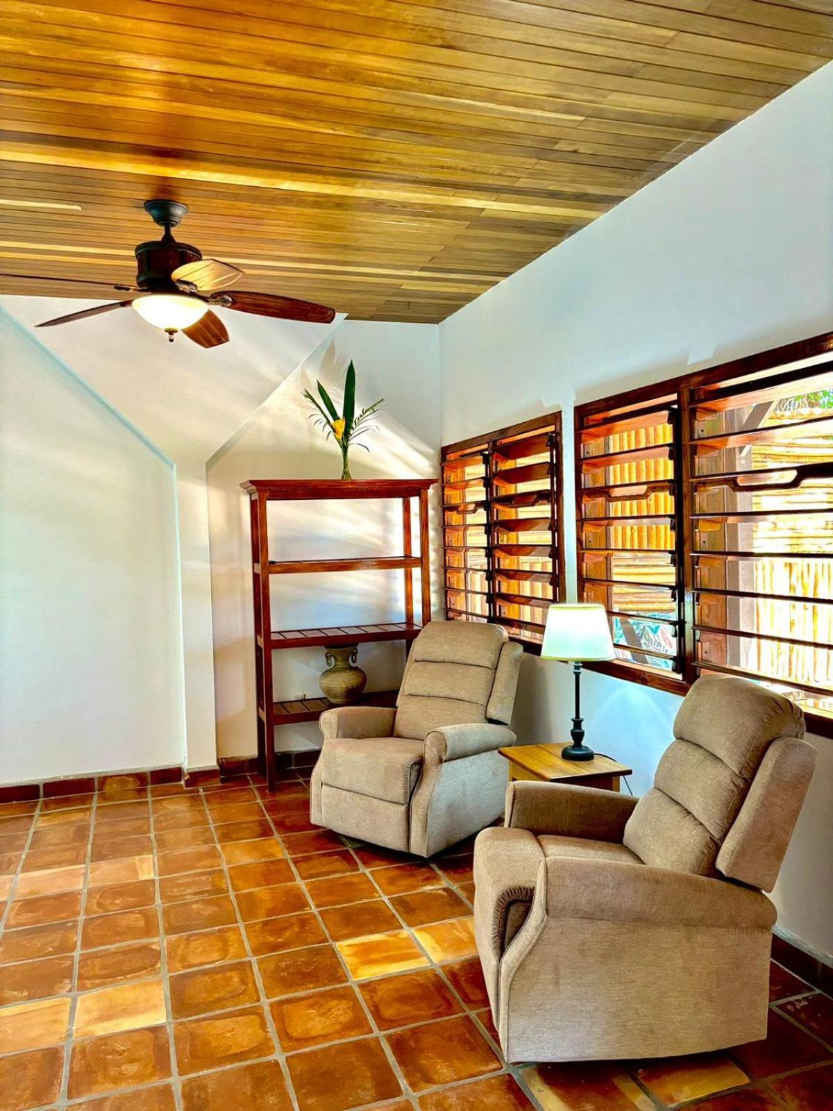Inn Azure Del Mar