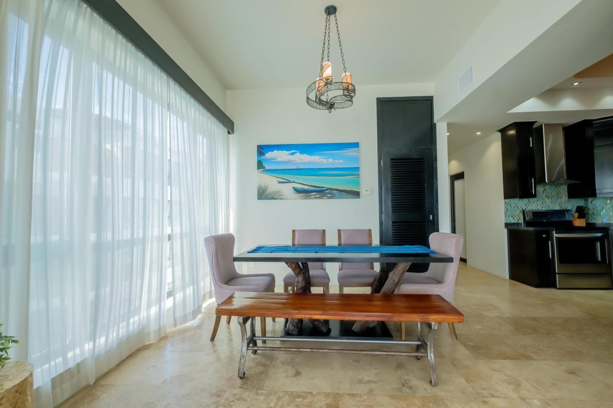 Diamante Beachfront Hotel