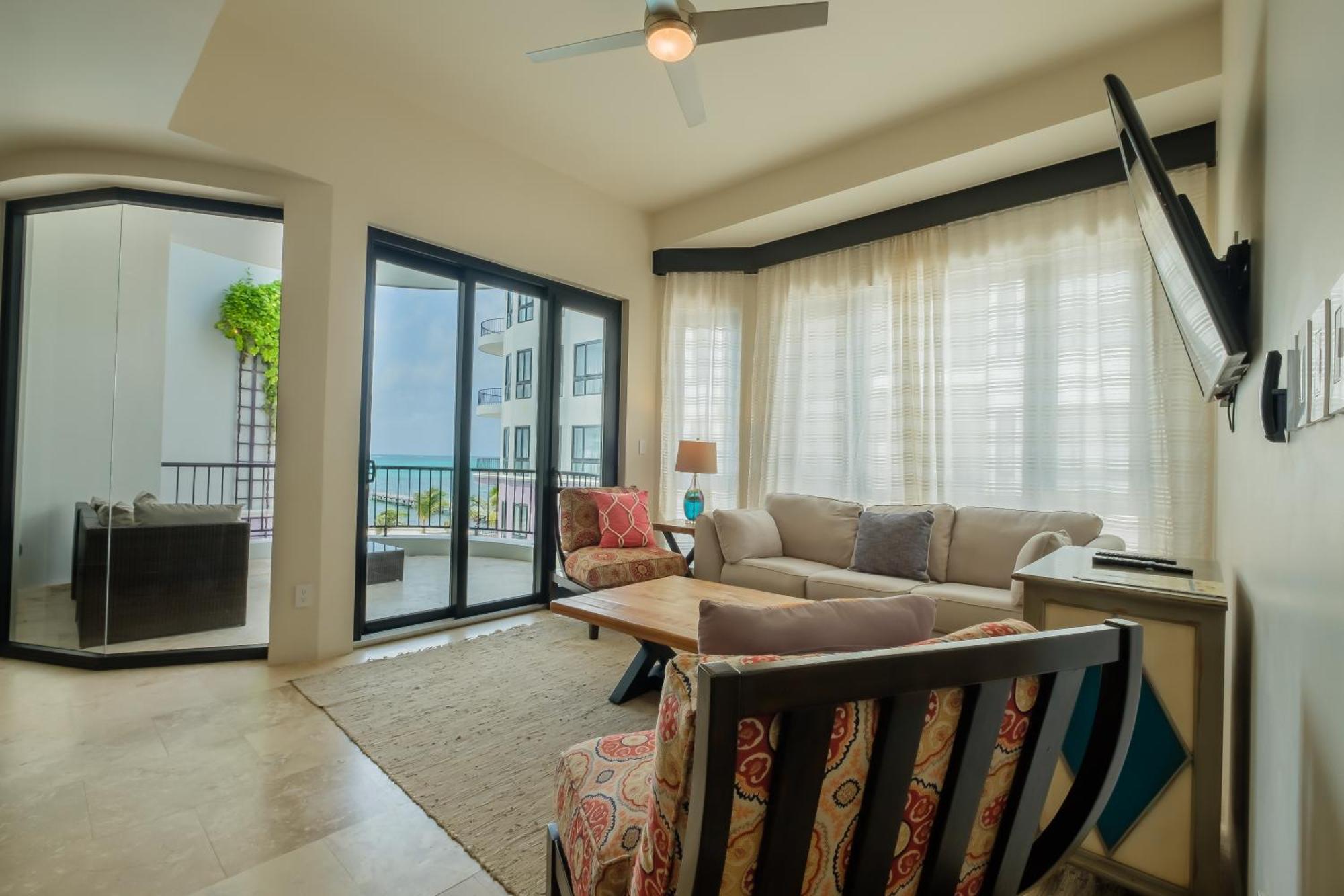 Diamante Beachfront San Pedro (Ambergris Caye)