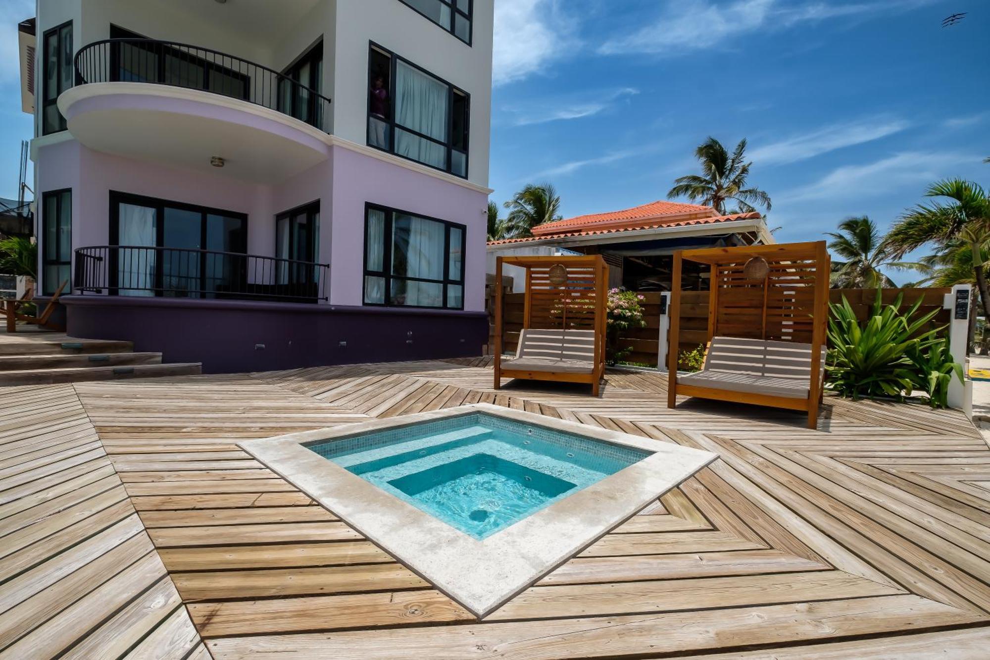 Diamante Beachfront 5* San Pedro (Ambergris Caye)