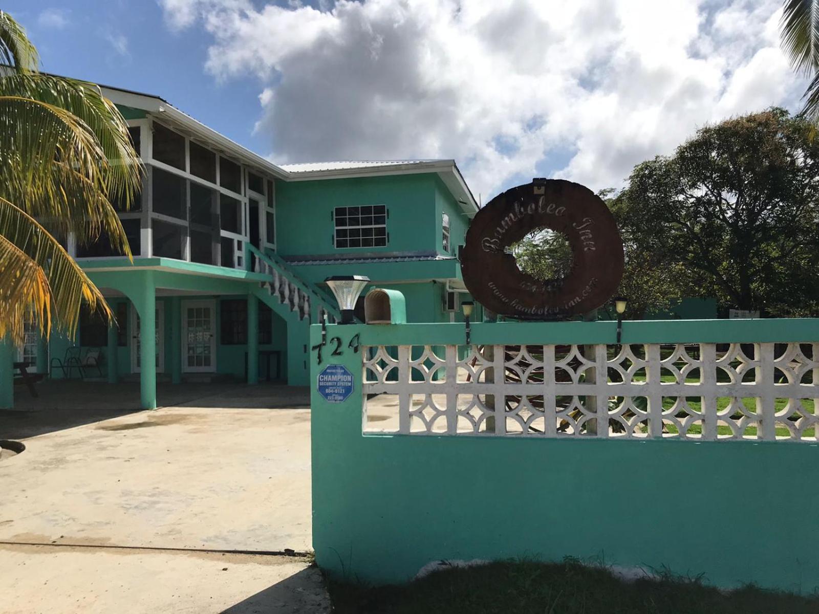 Bamboleo Aparthotel