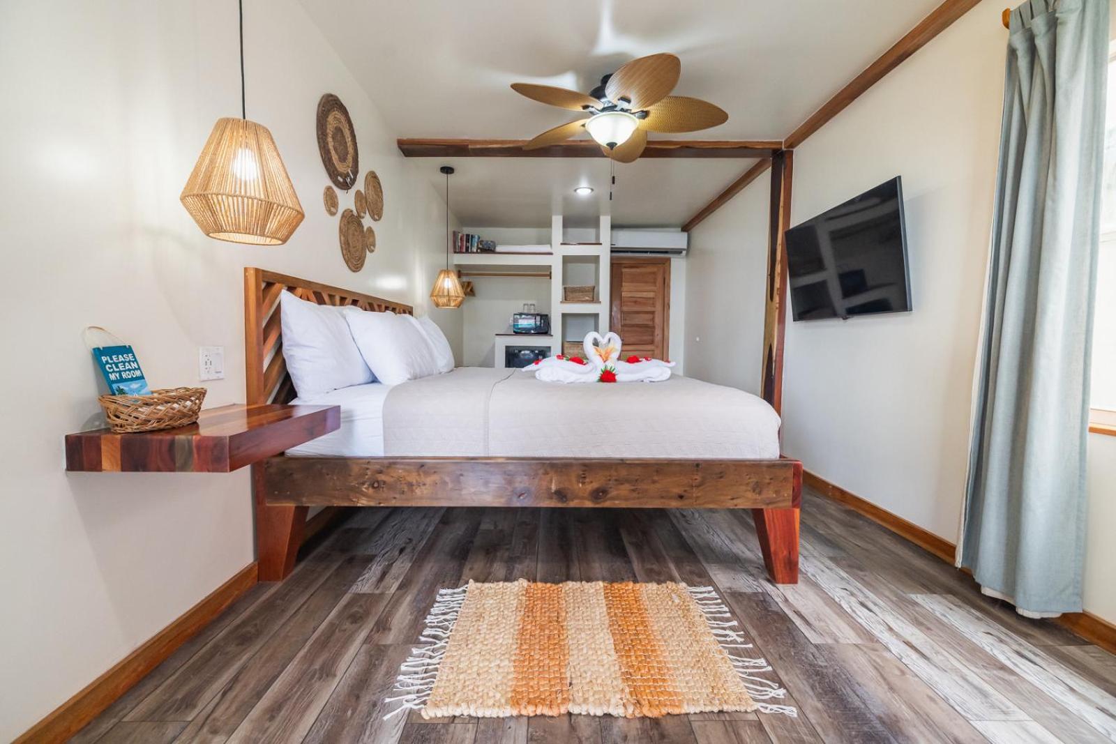 Ocean Tide Hotel 2*