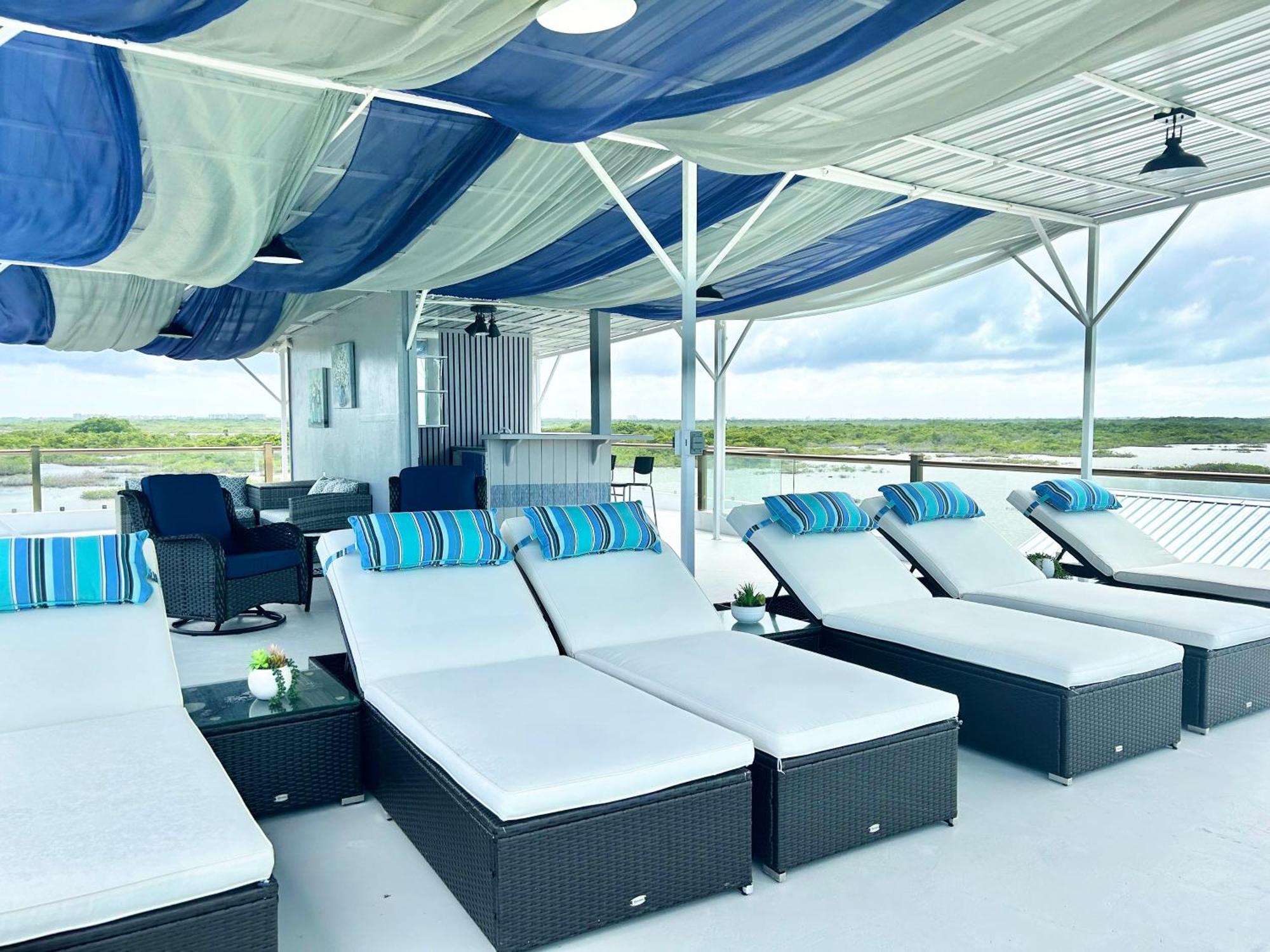 Villas Secreta Beachfront
