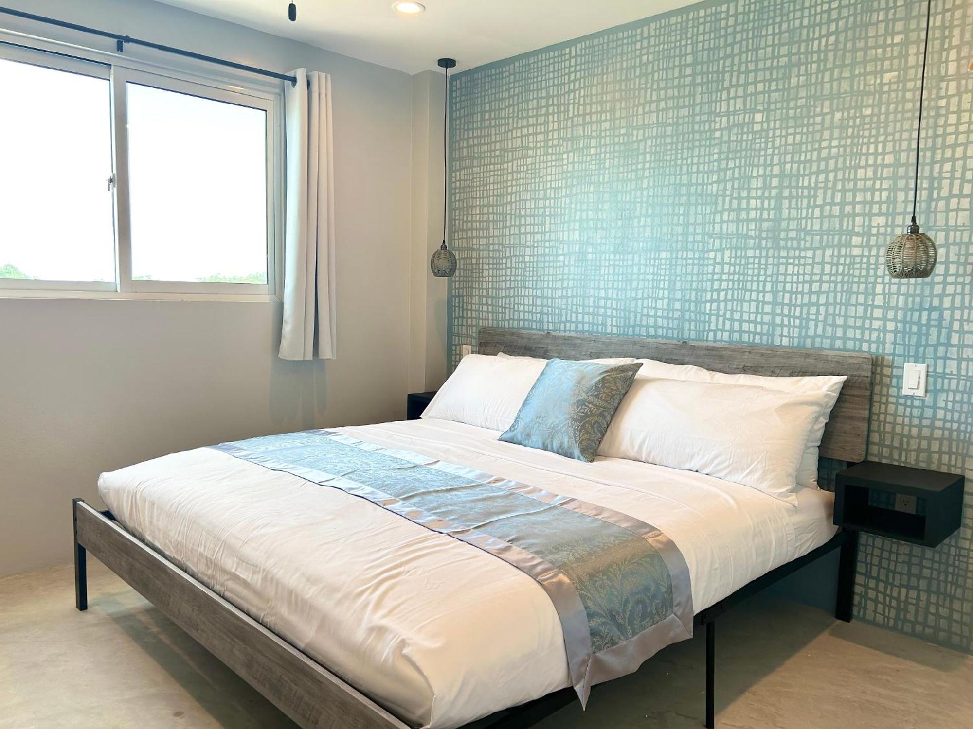 Resort Villas Secreta Beachfront *