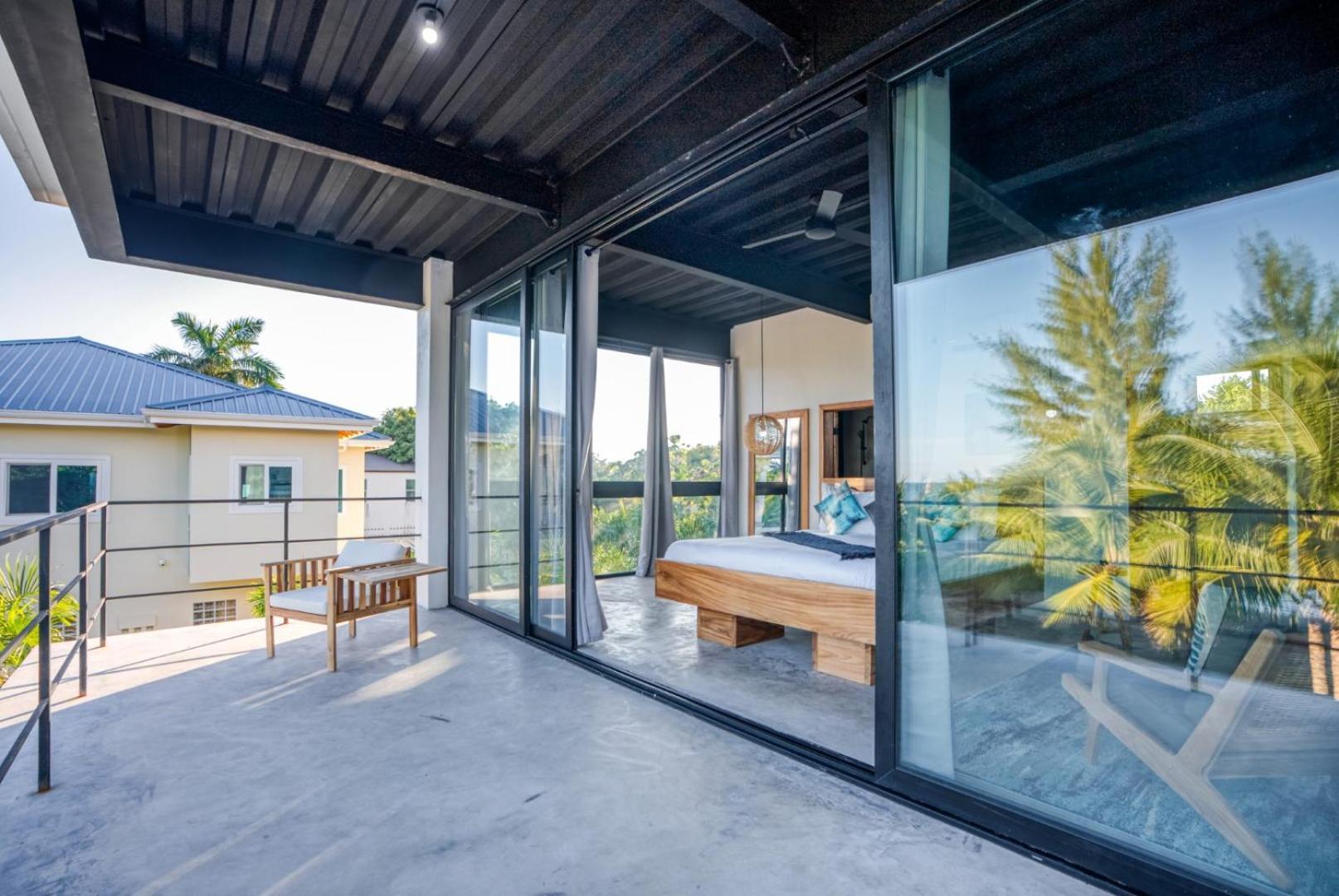 Balam - Modern 4 Bedroom Ocean Front With Pool Maya Beach