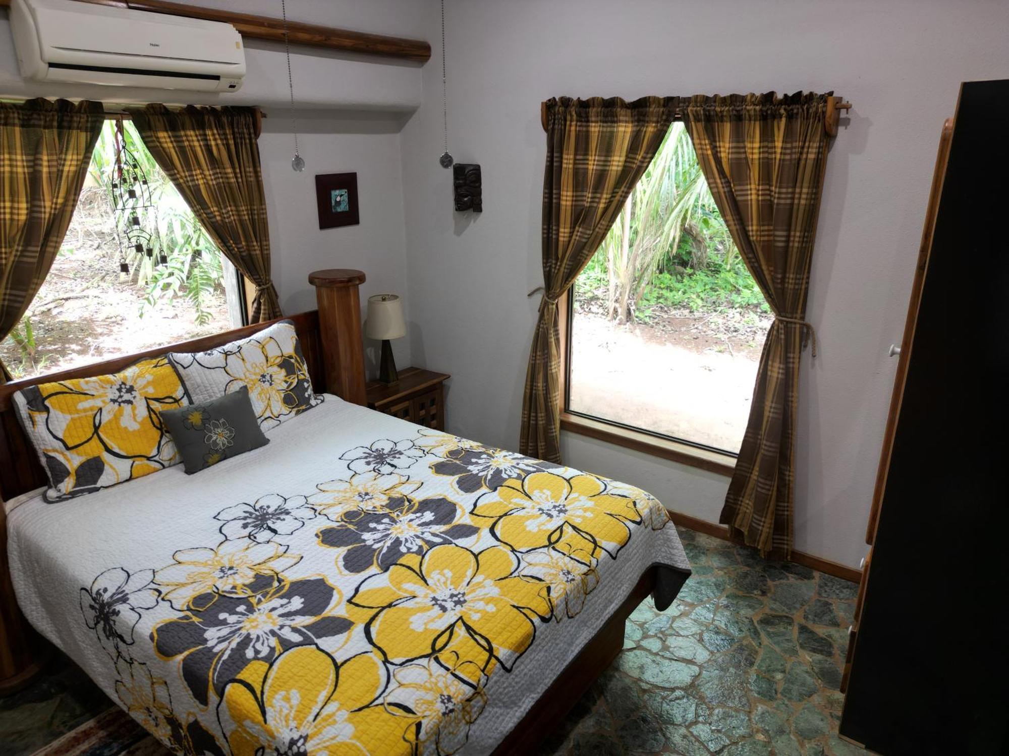 Resort Calico Jack's Sayab Camp