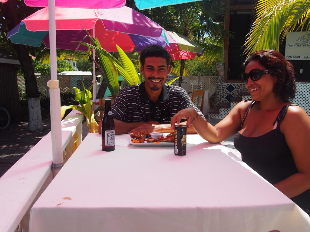 Hotel Belize Hutz