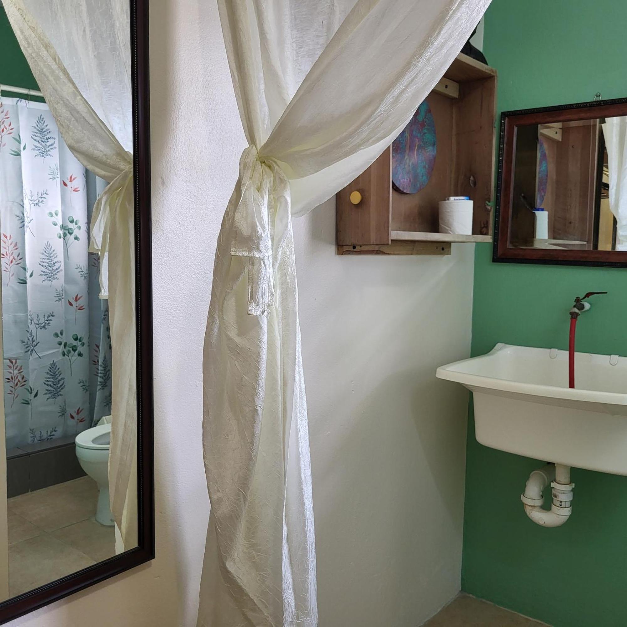 Hacienda Tropical Guest house Belmopan