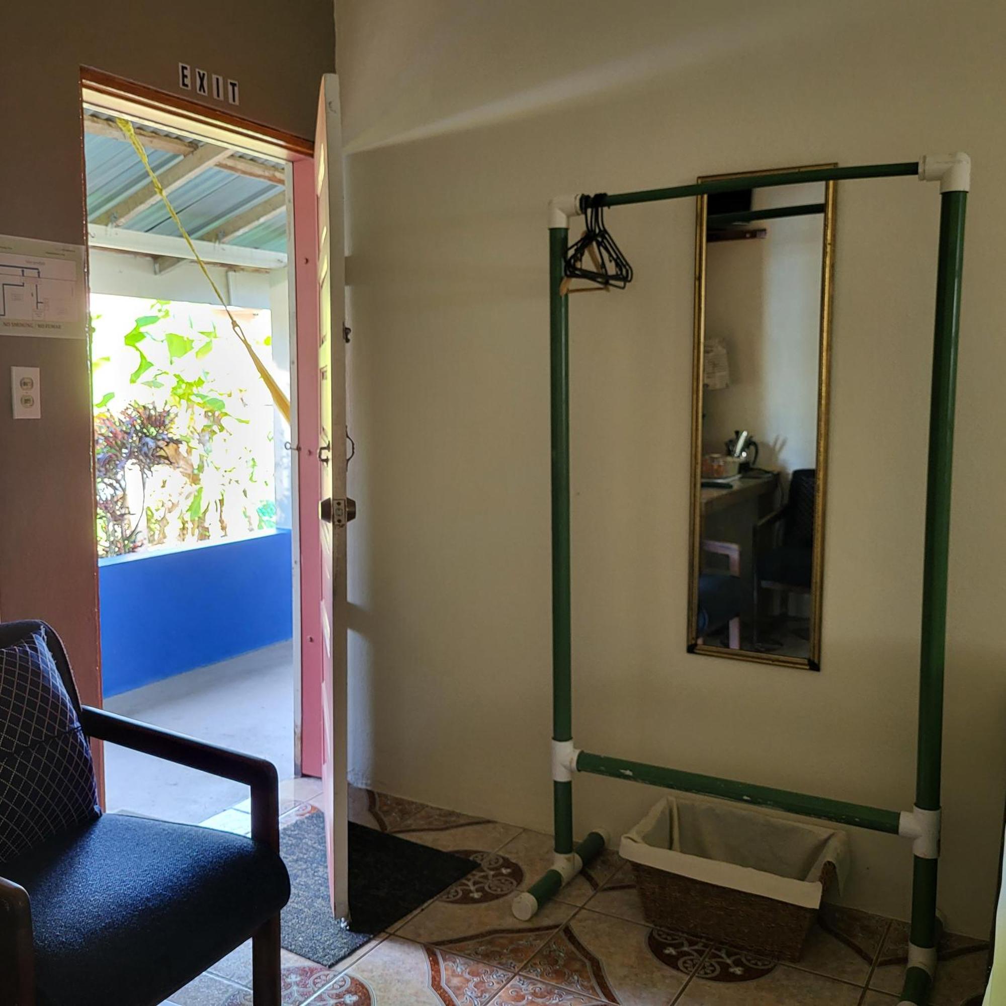 Hacienda Tropical Guest house Belmopan
