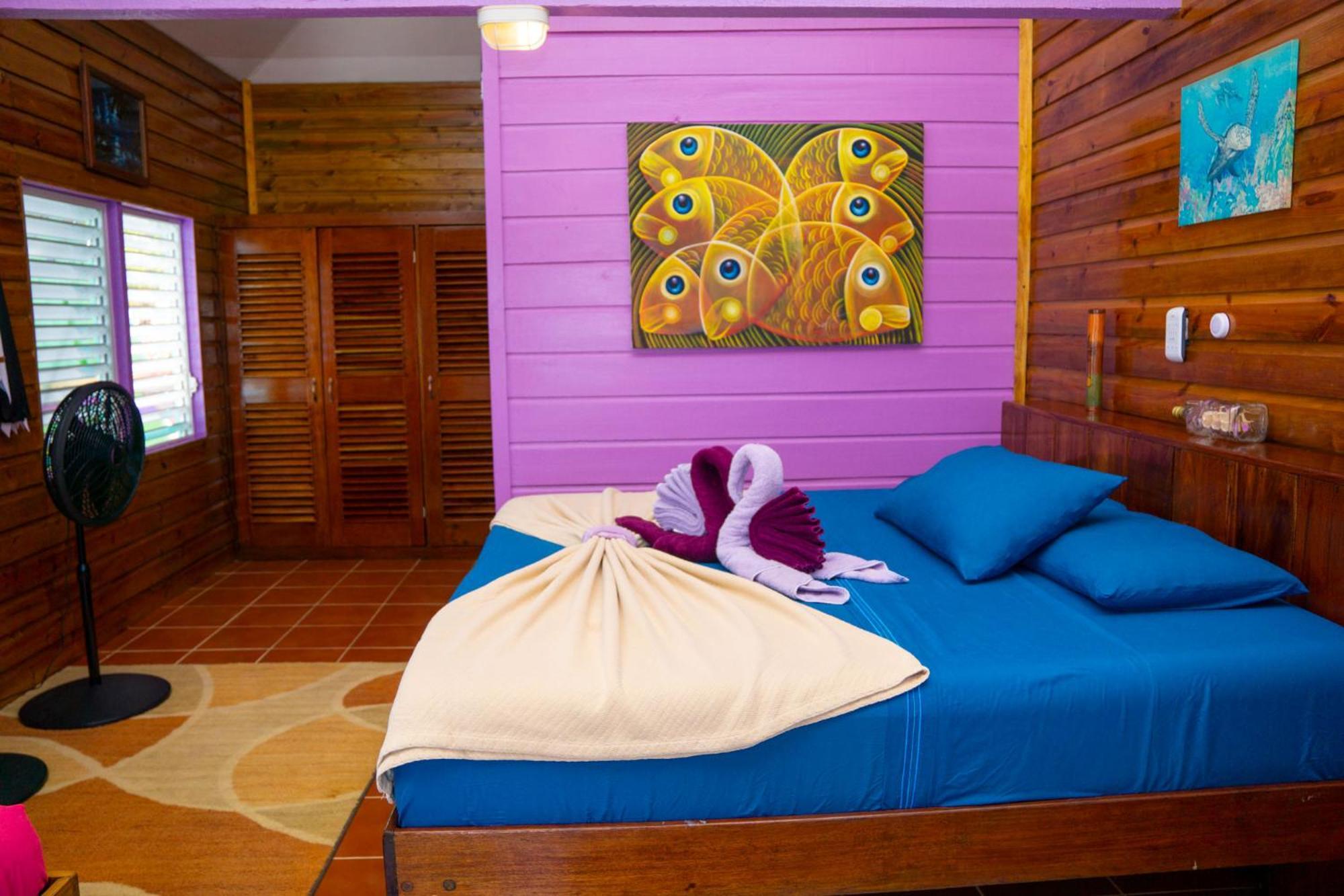 King Lewey's Island 3* Placencia