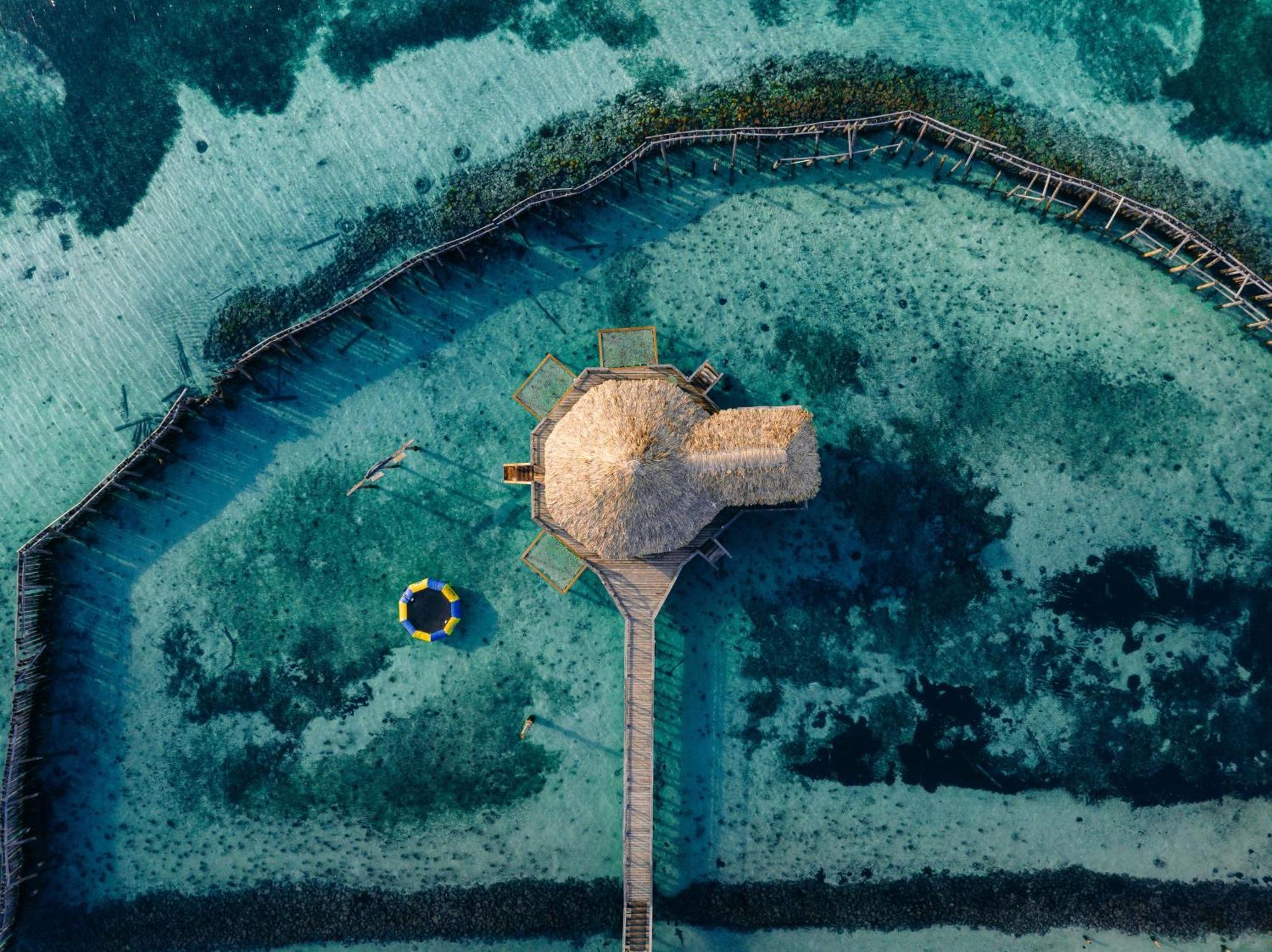 Thatch Caye A Muy'ono Resort
