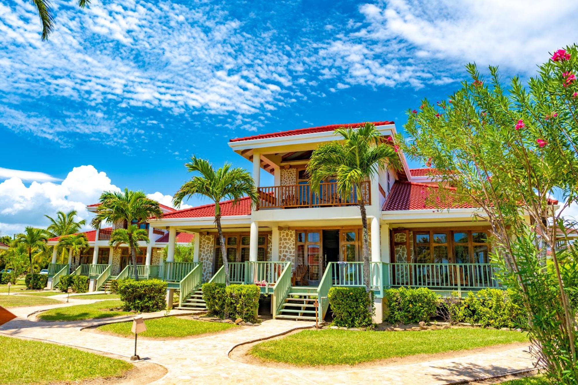Resort Bay Belize A Muy'ono Hopkins