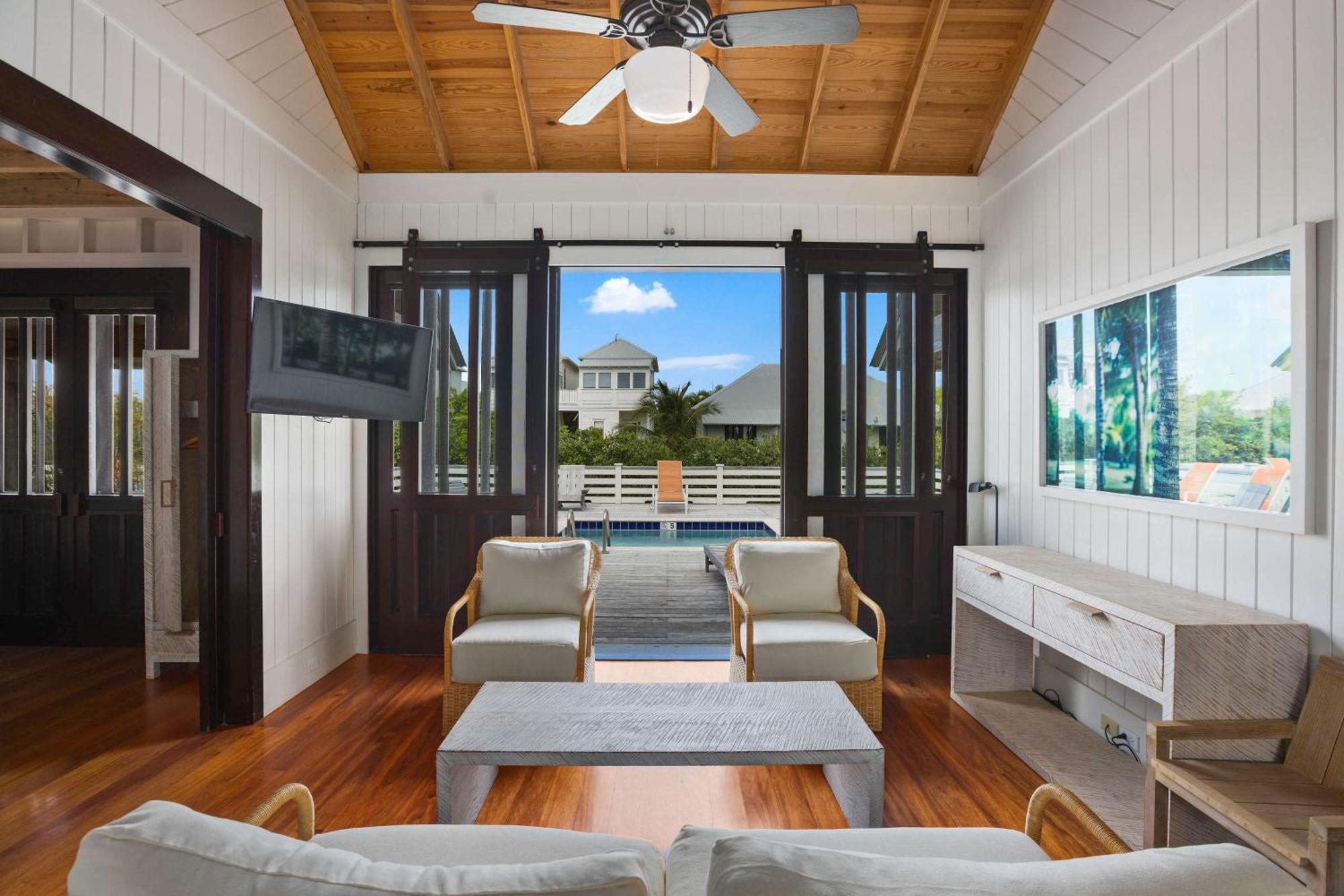 Resort Mahogany Bay And Club, Curio Collection 4*