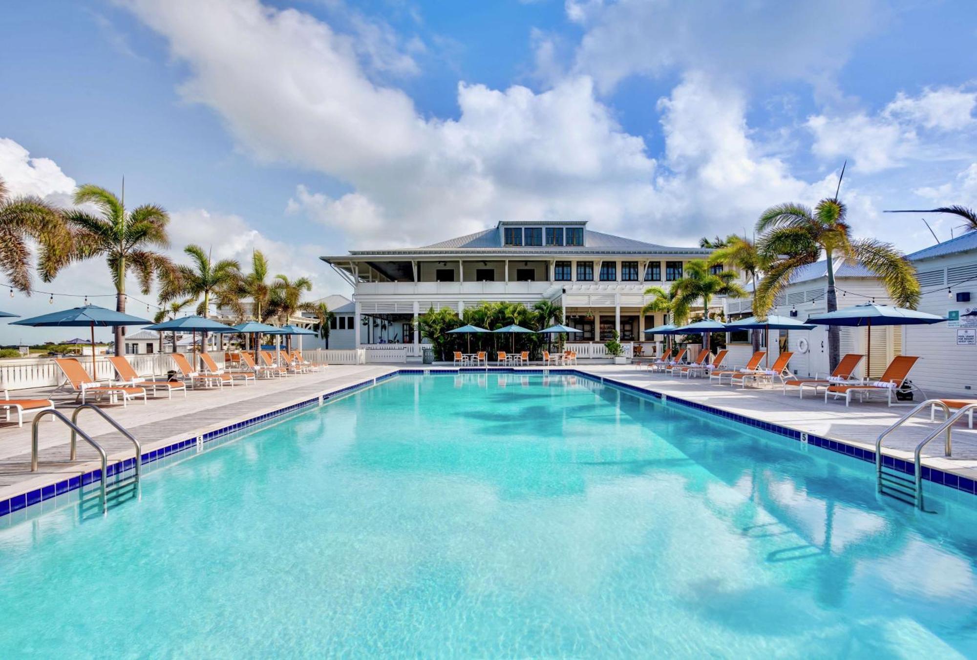 Mahogany Bay And Club, Curio Collection 4*