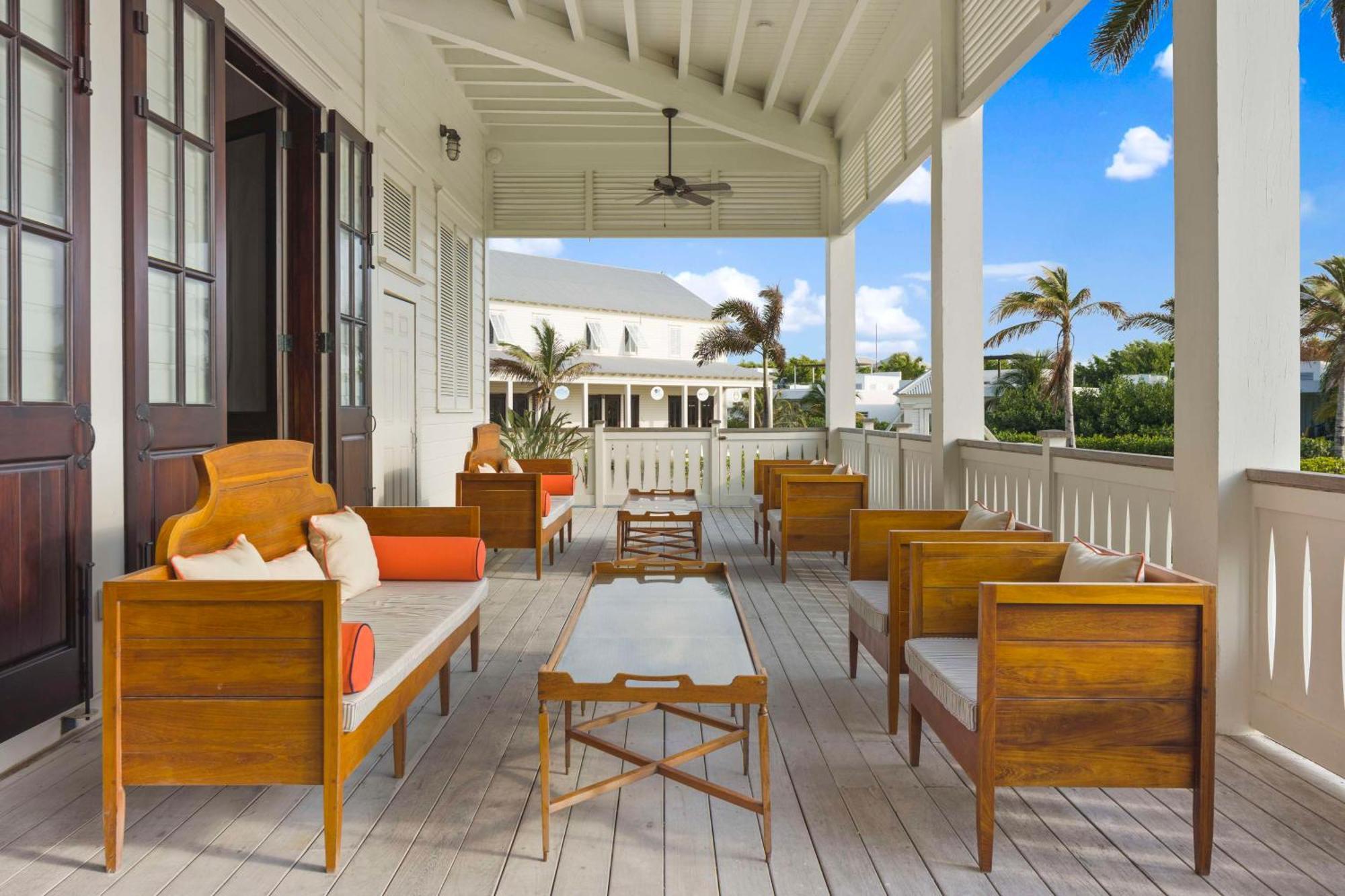 Mahogany Bay And Club, Curio Collection Resort