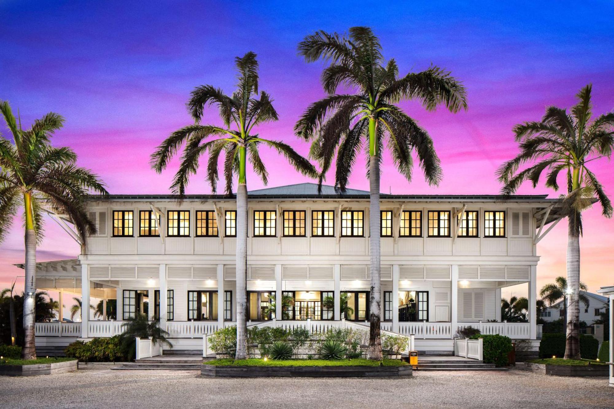 Mahogany Bay And Club, Curio Collection San Pedro (Ambergris Caye)