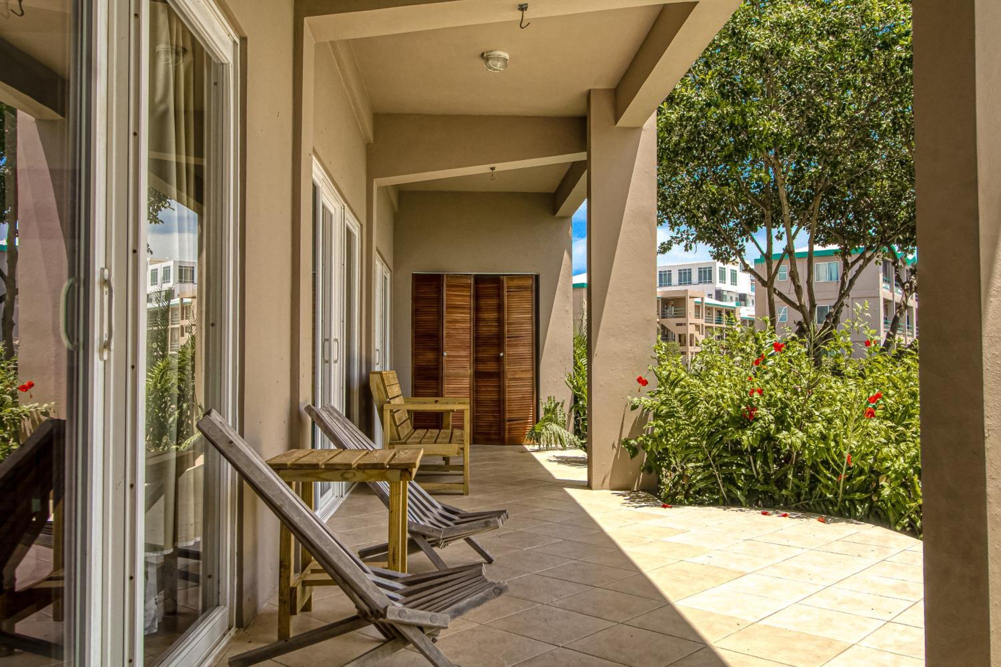 B103 Mara Laguna Apartment *