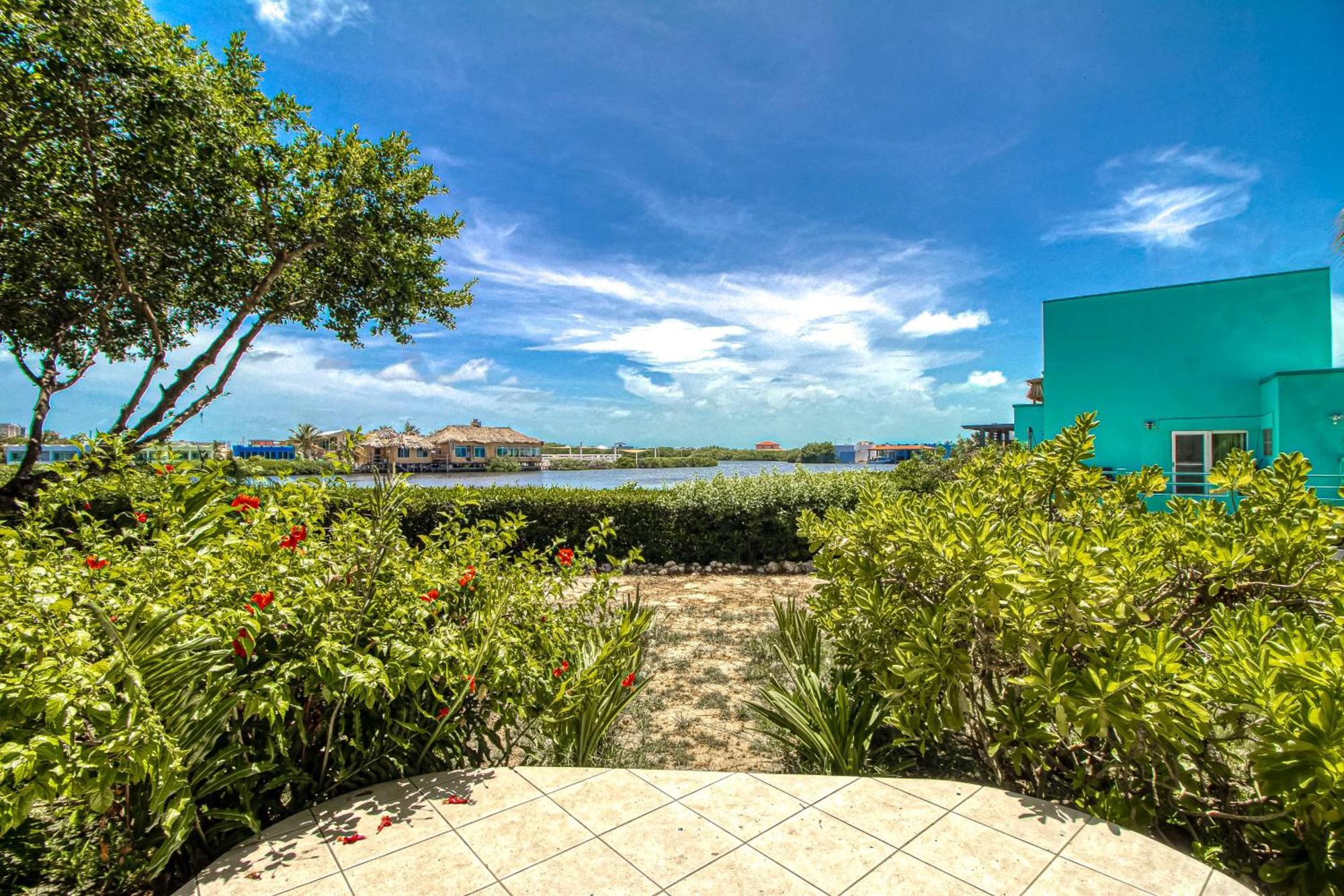 B103 Mara Laguna Apartment San Pedro (Ambergris Caye)