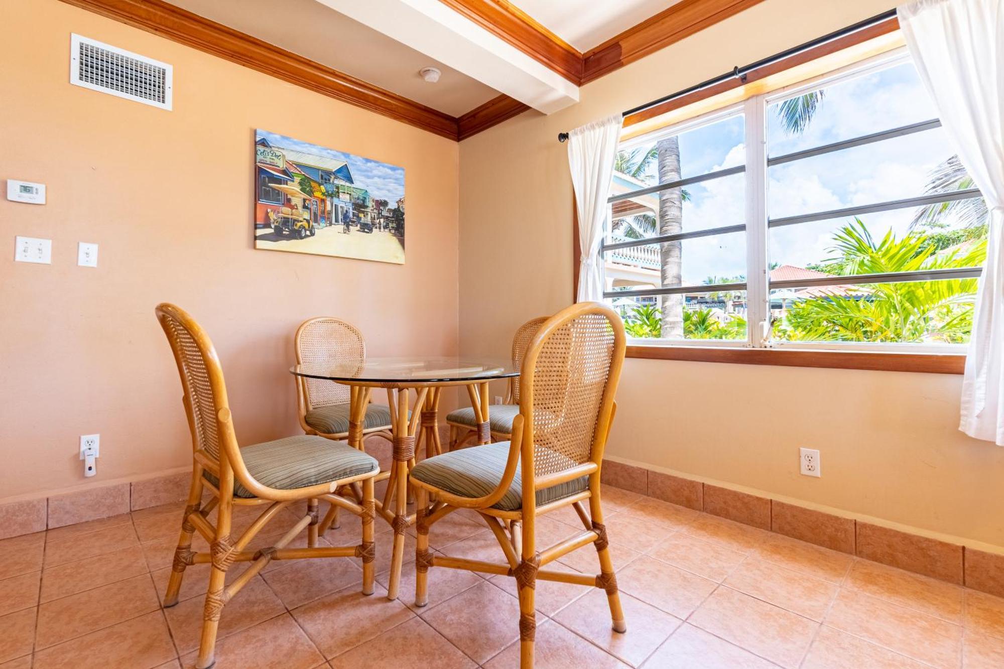 Resort Belizean Shores 3*