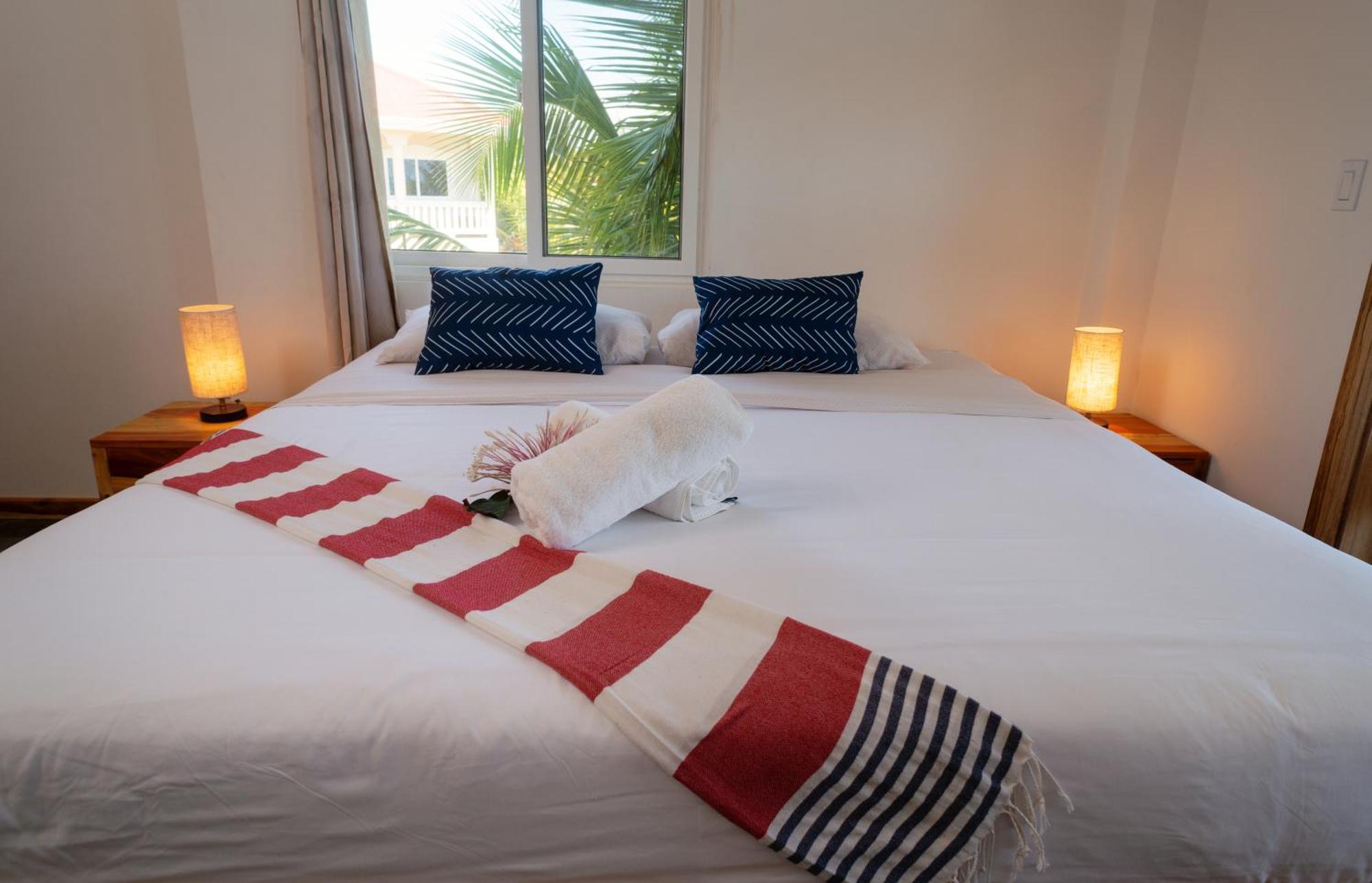 Hotel Sandy Feet 4*