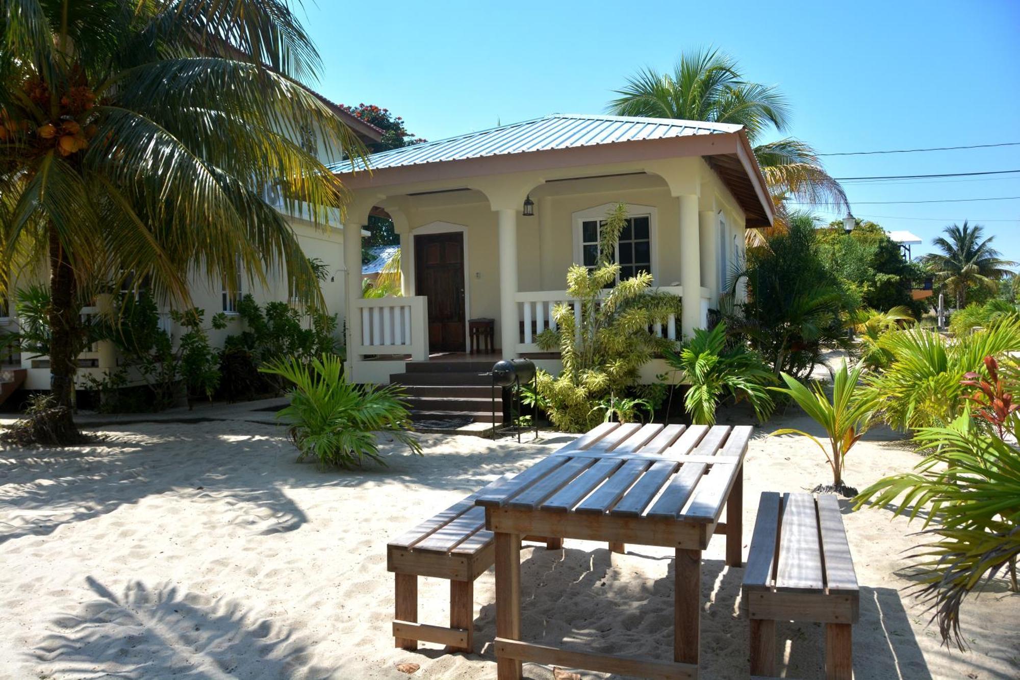 Sandy Feet Hotel 4*