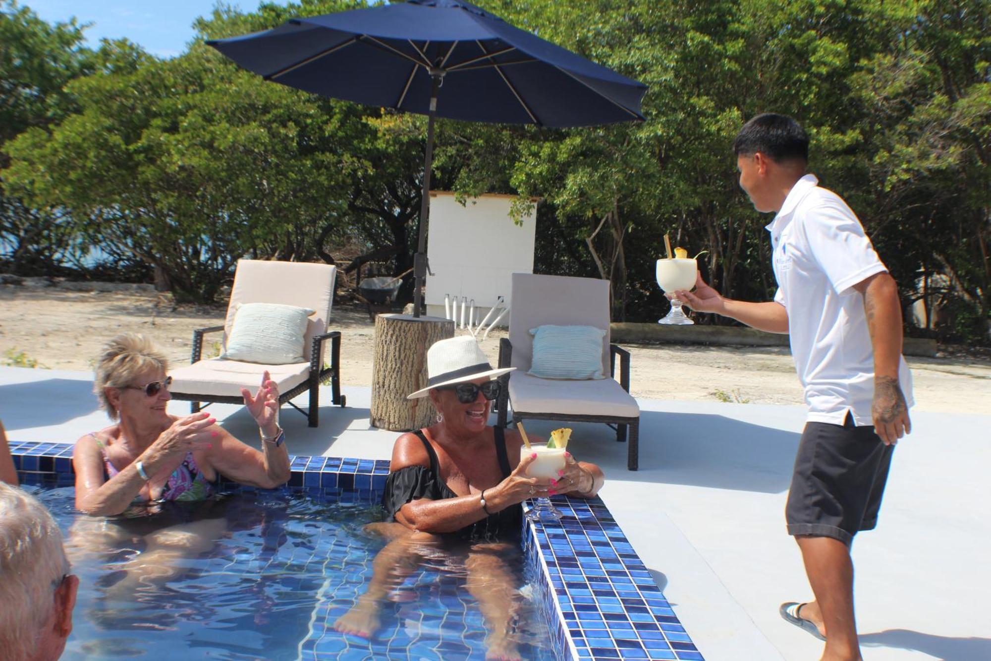 Resort Blue Reef Island