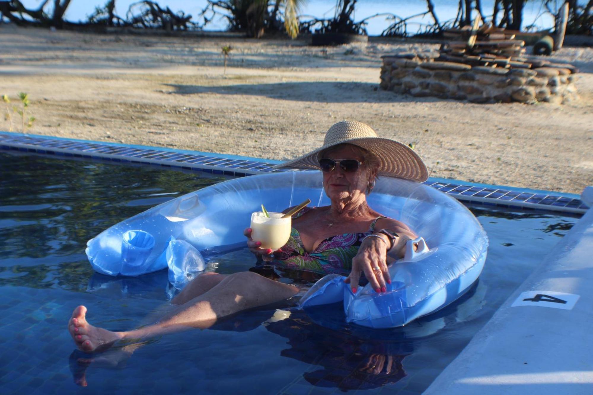 Resort Blue Reef Island *