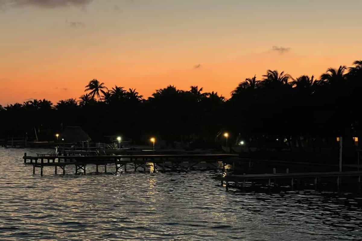 White Sands Cove Resort 3*