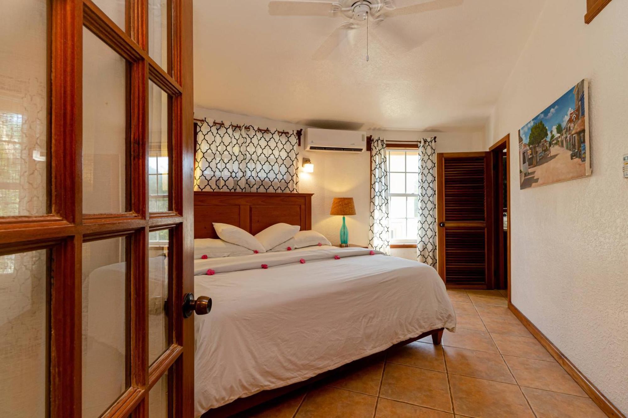White Sands Cove 3*