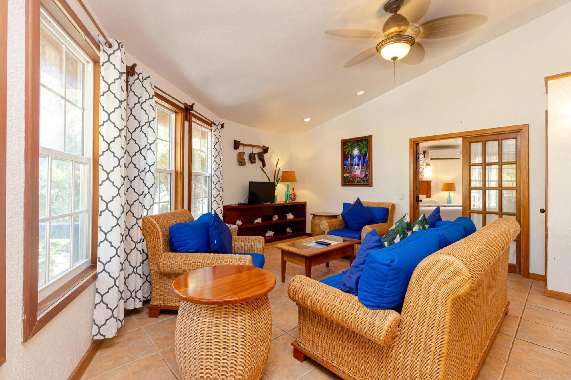 White Sands Cove Resort 3*