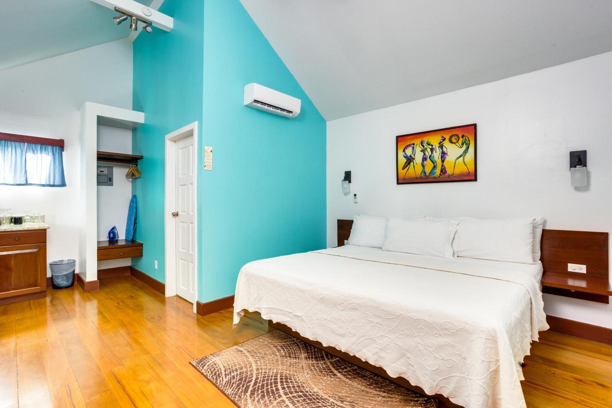 Resort Harbour View Boutique & Yoga Retreat *
